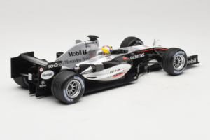 McLaren MP4-20 Mercedes #10 J.P. Montoya F1 2005 Minichamps 1:18 B66962338 Metal - imagen 2 de 6