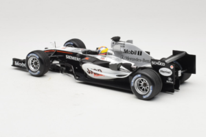McLaren MP4-20 Mercedes #10 J.P. Montoya F1 2005 Minichamps 1:18 B66962338 Metal - imagen 5 de 6