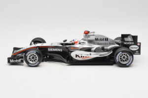 McLaren MP4-20 Mercedes #9 K. Raikkonen F1 2005 Minichamps 1:18 B66962337 Metal - imagen 3 de 6