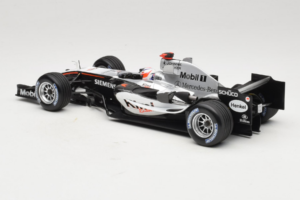 McLaren MP4-20 Mercedes #9 K. Raikkonen F1 2005 Minichamps 1:18 B66962337 Metal - imagen 5 de 6