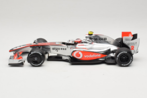 McLaren MP4-24 Mercedes #2 H. Kovalainen F1 2009 Dealer Edition Minichamps 1:18 B66960041 Metal - imagen 3 de 7