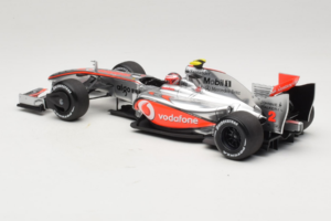 McLaren MP4-24 Mercedes #2 H. Kovalainen F1 2009 Dealer Edition Minichamps 1:18 B66960041 Metal - imagen 5 de 7