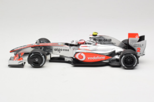 McLaren MP4-24 Mercedes #2 H. Kovalainen F1 2009 Minichamps 1:18 503091802 Metal - imagen 3 de 7