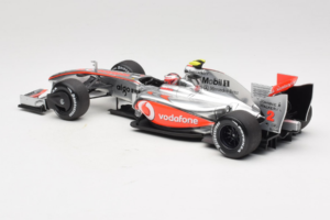 McLaren MP4-24 Mercedes #2 H. Kovalainen F1 2009 Minichamps 1:18 503091802 Metal - imagen 5 de 7