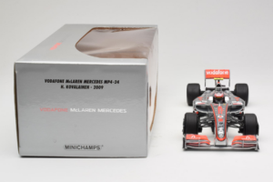 McLaren MP4-24 Mercedes #2 H. Kovalainen F1 2009 Minichamps 1:18 503091802 Metal - imagen 6 de 7
