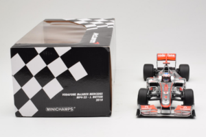 McLaren MP4-25 Mercedes #1 J. Button Vodafone McLaren Showcar F1 2010 Minichamps 1:18 530101801 Metal - imagen 7 de 7