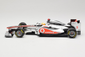 McLaren MP4-26 Mercedes #3 L. Hamilton Vodafone McLaren F1 2011 Minichamps 1:18 530111803 Metal - imagen 3 de 7