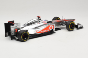 McLaren MP4-27 Mercedes #3 J. Button Vodafone McLaren Showcar F1 2012 Minichamps 1:18 530121873 Metal - imagen 2 de 7