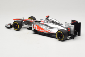 McLaren MP4-27 Mercedes #3 J. Button Vodafone McLaren Showcar F1 2012 Minichamps 1:18 530121873 Metal - imagen 5 de 7