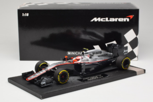 McLaren MP4-30 Honda #22 J. Button McLaren Honda F1 Team Australian Grand Prix 2015 Minichamps 1:18 537151822 Metal - imagen 7 de 7