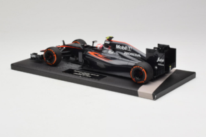 McLaren MP4-30 Honda #22 J. Button McLaren Honda F1 Team Spanish Grand Prix 2015 Minichamps 1:18 537151122 Metal - imagen 5 de 7