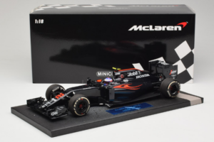 McLaren MP4-31 Honda #22 J. Button McLaren Honda F1 Team Chinese Grand Prix 2016 Minichamps 1:18 537161822 Metal - imagen 7 de 7