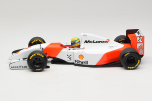 McLaren MP4/8 Ford #8 A. Senna Marlboro McLaren 1993 Minichamps 1:18 540931808 Metal - imagen 3 de 7
