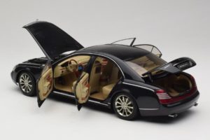 Maybach 57S Negro AUTOart 1:18 76156 Metal - imagen 5 de 7