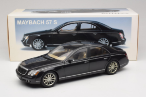 Maybach 57S Negro AUTOart 1:18 76156 Metal - imagen 7 de 7