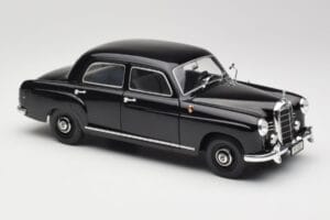 Mercedes 180 W120 Ponton Negro Revell 1:18 08973 Metal - imagen 6 de 8