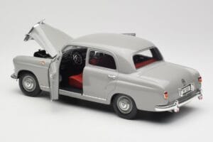 Mercedes 180 W120 Ponton Graphite Grey Revell 1:18 08974 Metal - imagen 5 de 8