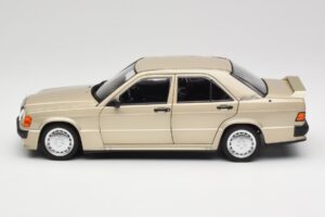 Mercedes 190E W201 2.3-16 Smoke Silver Metallic Norev 1:18 183831 Metal - imagen 4 de 8