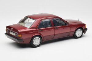 Mercedes 190E W201 2.0 Rojo Dealer Edition AUTOart 1:18 B66040383 Metal - imagen 3 de 8