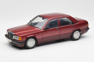 Mercedes 190E W201 2.0 Rojo Dealer Edition AUTOart 1:18 B66040383 Metal