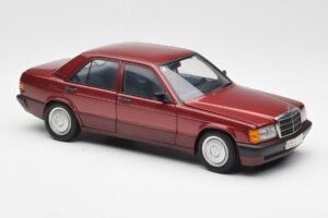 Mercedes 190E W201 2.0 Rojo Dealer Edition AUTOart 1:18 B66040383 Metal - imagen 6 de 8