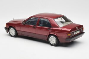 Mercedes 190E W201 2.0 Rojo Dealer Edition AUTOart 1:18 B66040383 Metal - imagen 7 de 8