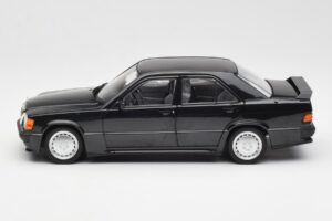 Mercedes 190E 2.3-16 W201 Negro Edición Dealer Norev 1:18 B66040663 Metal - imagen 4 de 8