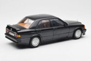 Mercedes 190E 2.3-16 W201 Azul Negro Metallic AUTOart 1:18 76122 Metal - imagen 3 de 8