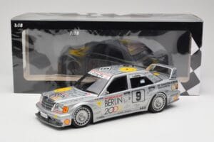 Mercedes 190E 2.5-16 EVO II W201 #9 Zung Fu K. Ludwig Guia Race Macau 1992 Minichamps 1:18 155923609 Metal - imagen 6 de 6