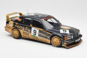 Mercedes 190E 2.5-16 Evo II #9 K. Ludwig Macau GP 3rd Place 1991 AUTOart 1:18 89135 Metal - imagen 6 de 8