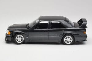 Mercedes 190E W201 2.5-16 EVO 2 Negro Metallic Minichamps 1:18 155036100 Metal - imagen 3 de 6