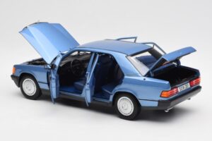 Mercedes 190E W201 Diamond Azul Edición Dealer Norev 1:18 B66040661 Metal - imagen 5 de 8