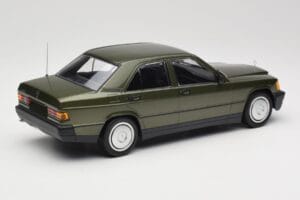 Mercedes 190E W201 Verde Metalizado Minichamps 1:18 155037001 Metal - imagen 2 de 6