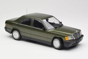 Mercedes 190E W201 Verde Metalizado Minichamps 1:18 155037001 Metal - imagen 4 de 6