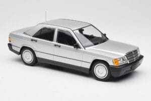 Mercedes 190E W201 Plata Minichamps 1:18 155037004 Metal - imagen 4 de 6