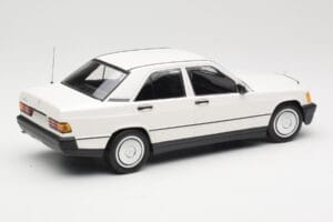 Mercedes 190E W201 Blanco Minichamps 1:18 155037002 Metal - imagen 2 de 6