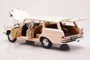 Mercedes 200 Universal W110 Crema Norev 1:18 183709 Metal - imagen 5 de 8