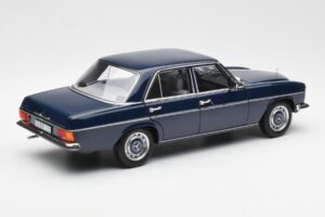 Mercedes 200 W114 Midnight Azul Edición Dealer Norev 1:18 B66040694 Metal - imagen 3 de 8