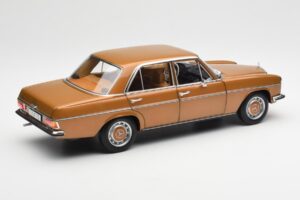 Mercedes 200 W115 Bycane Dorado Edición Dealer Norev 1:18 B66040665 Metal - imagen 3 de 8