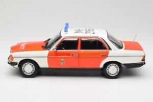 Mercedes 200 W123 Ambulancia Blanco Norev 1:18 183834 Metal - imagen 7 de 8