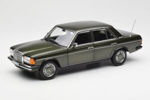 Mercedes 200 W123 Cypress Verde Metálico Edición Dealer Norev 1:18 B66040654 Metal