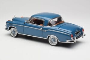 Mercedes 220 SE W128 Azul Sun Star 1:18 3561 Metal - imagen 7 de 8