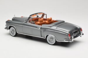 Mercedes 220 SE W128 Descapotable Grey Metallic Sun Star 1:18 3352-M1 Metal - imagen 7 de 8