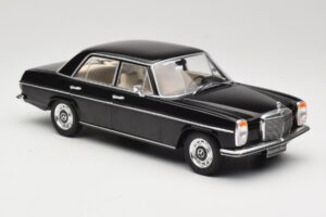 Mercedes 220D W115 Negro MCG 1:18 MCG18117 Metal - imagen 4 de 6