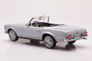 Mercedes 230 SL W113 Pagoda Gris Norev 1:18 183990 Metal - imagen 7 de 8