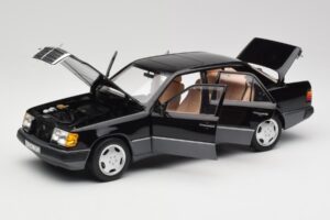 Mercedes 230E W124 AMG Wheels Negro Edición Limitada Norev 1:18 183950 Metal - imagen 2 de 12