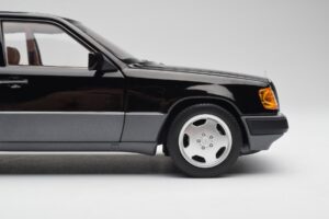 Mercedes 230E W124 AMG Wheels Negro Edición Limitada Norev 1:18 183950 Metal - imagen 8 de 12