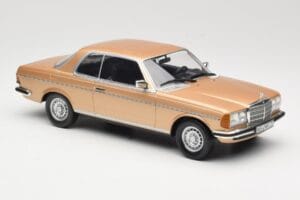 Mercedes 280 CE C123 Oro Norev 1:18 183587 Metal - imagen 4 de 6
