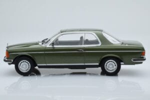 Mercedes 280 CE W123 Coupé Verde Norev 1:18 183704 Metal - imagen 3 de 6