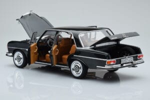 Mercedes 280 SE W108 Verde Norev 1:18 183935 Metal - imagen 5 de 8